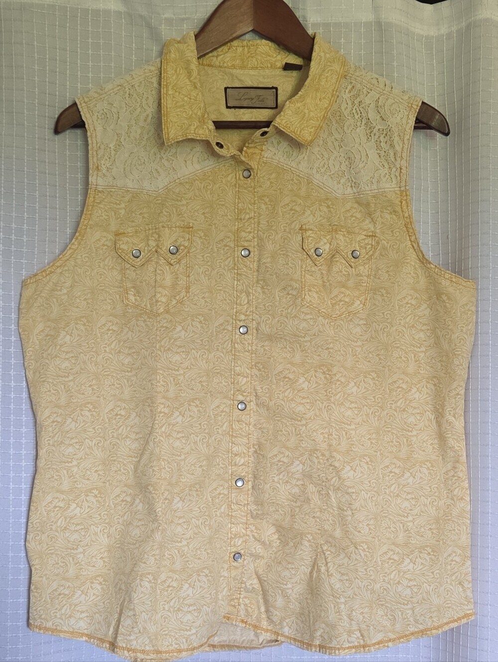 Legacy Falls Womens Shirt Yellow Floral Size XL  Western Pearl Snap Sleeveless